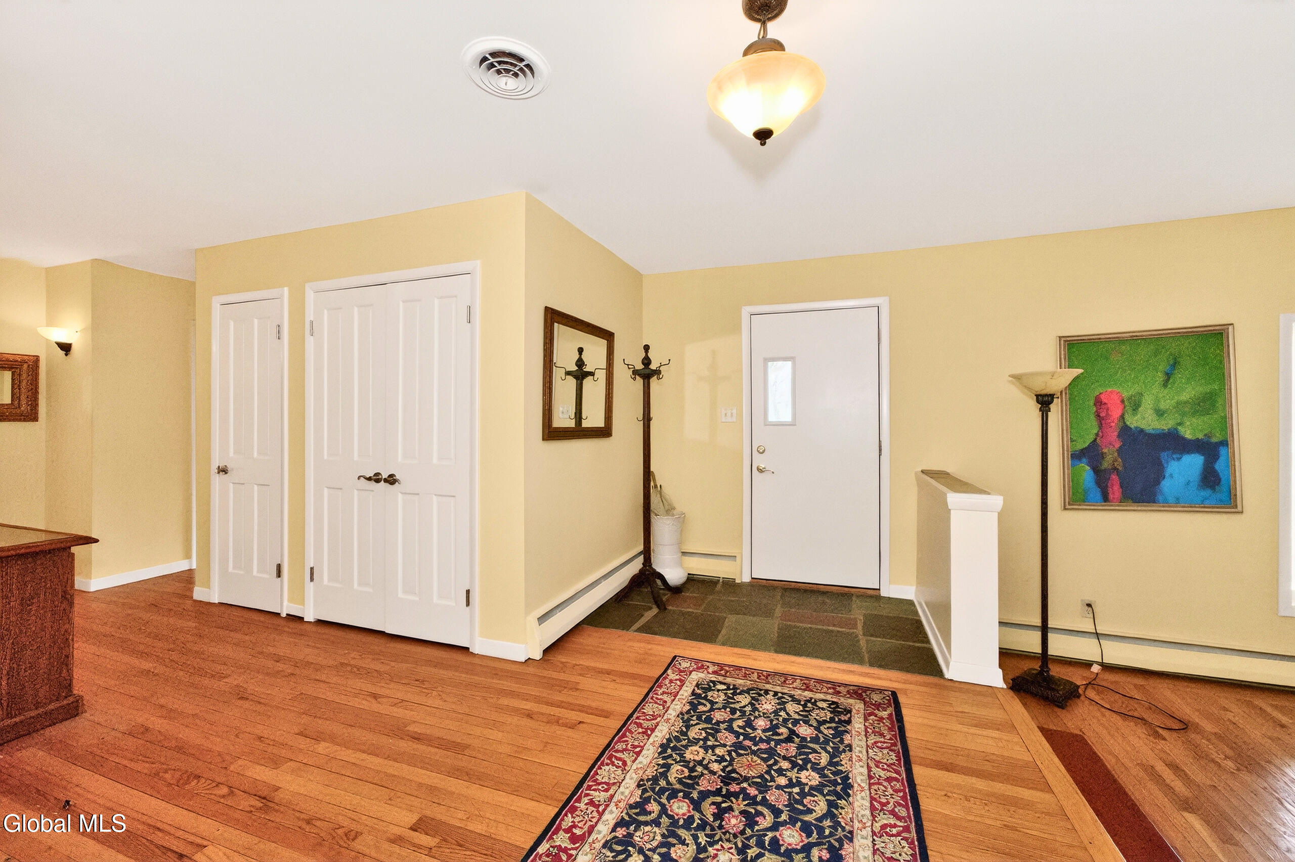 7 N Maple Lane Albany NY 12211