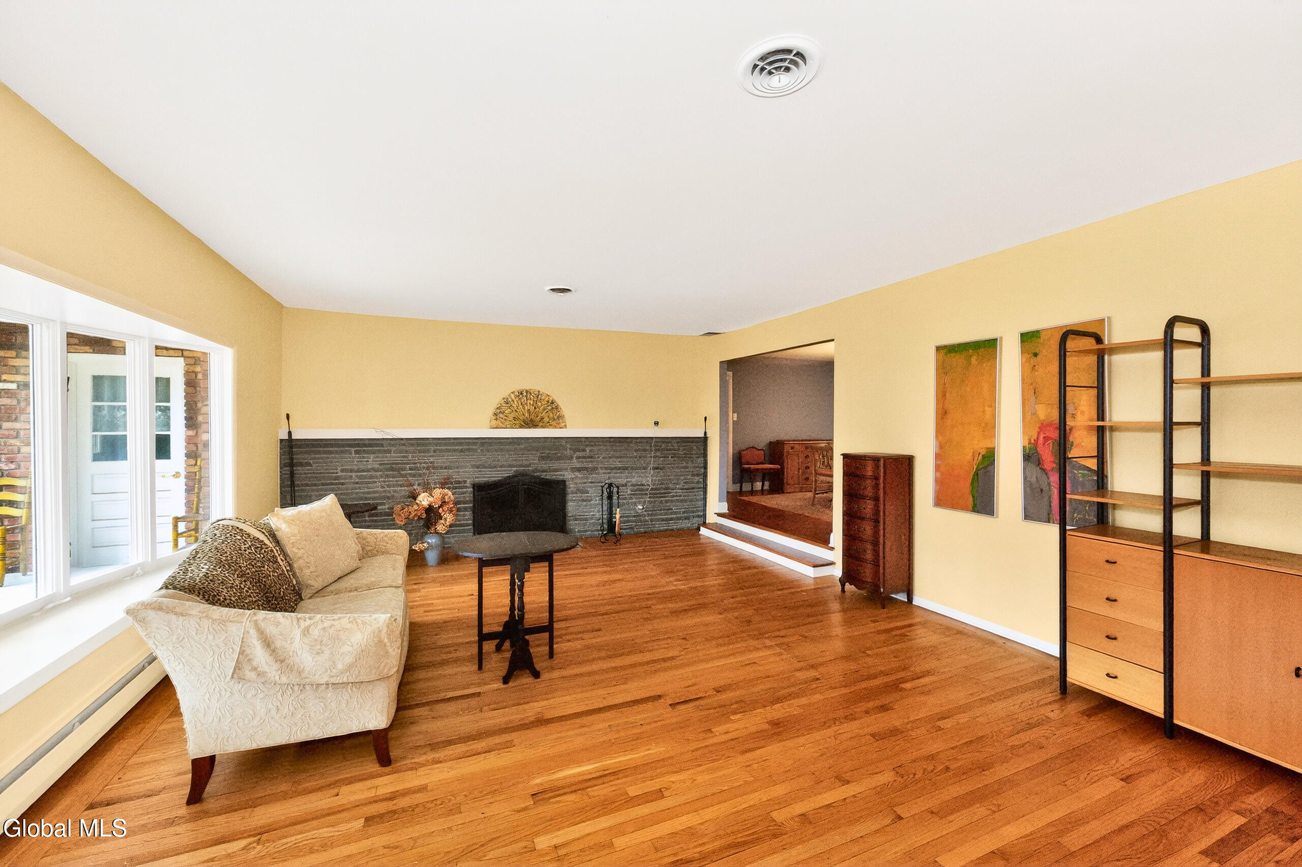 7 N Maple Lane Albany NY 12211