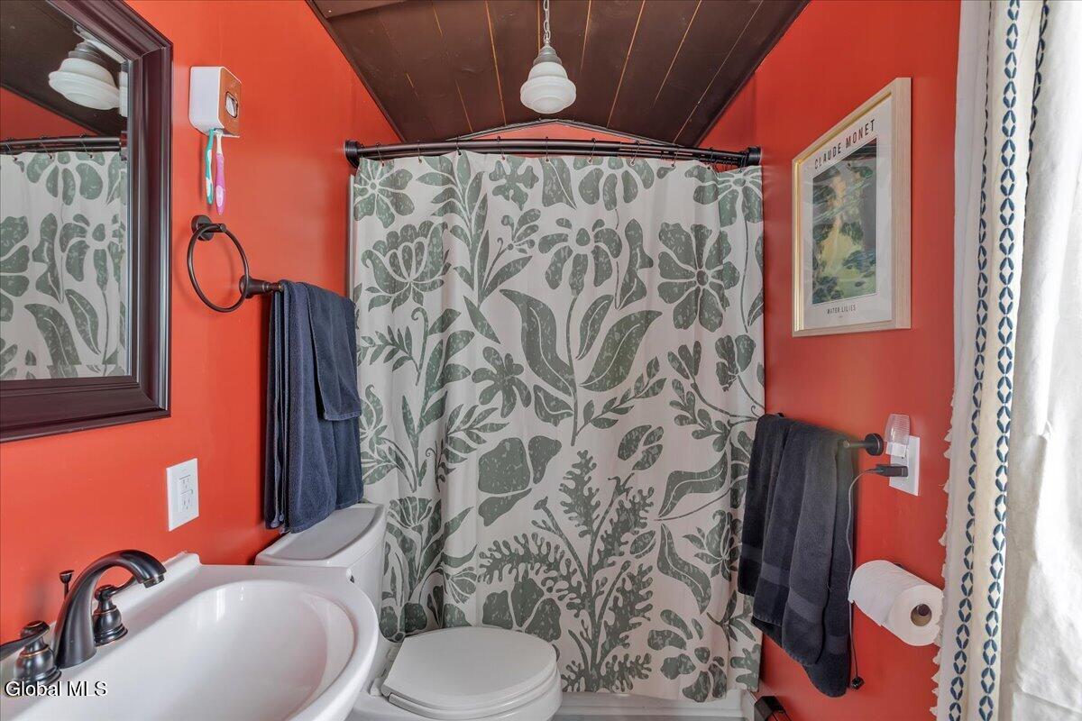 60 Ulster Avenue Saugerties NY 12477