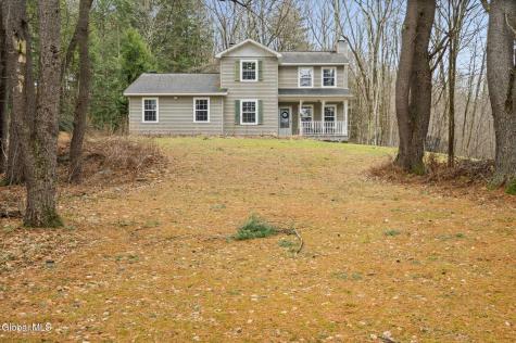 186 W Hand Hill Road East Nassau NY 12062