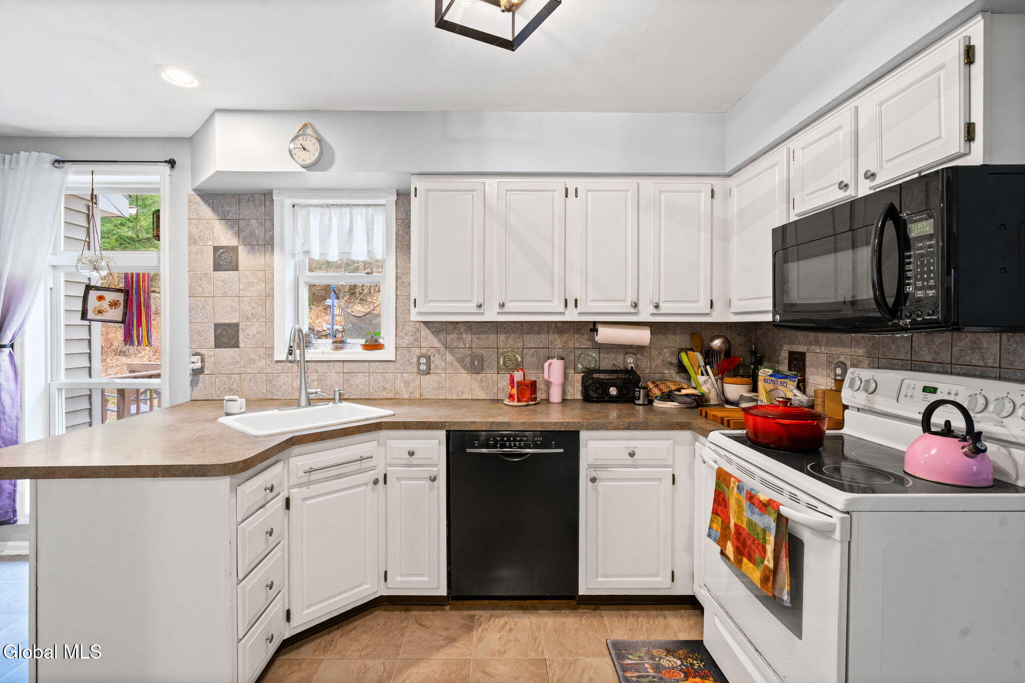 186 W Hand Hill Road East Nassau NY 12062