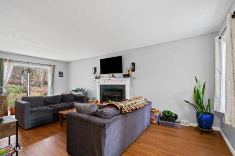 186 W Hand Hill Road East Nassau NY 12062