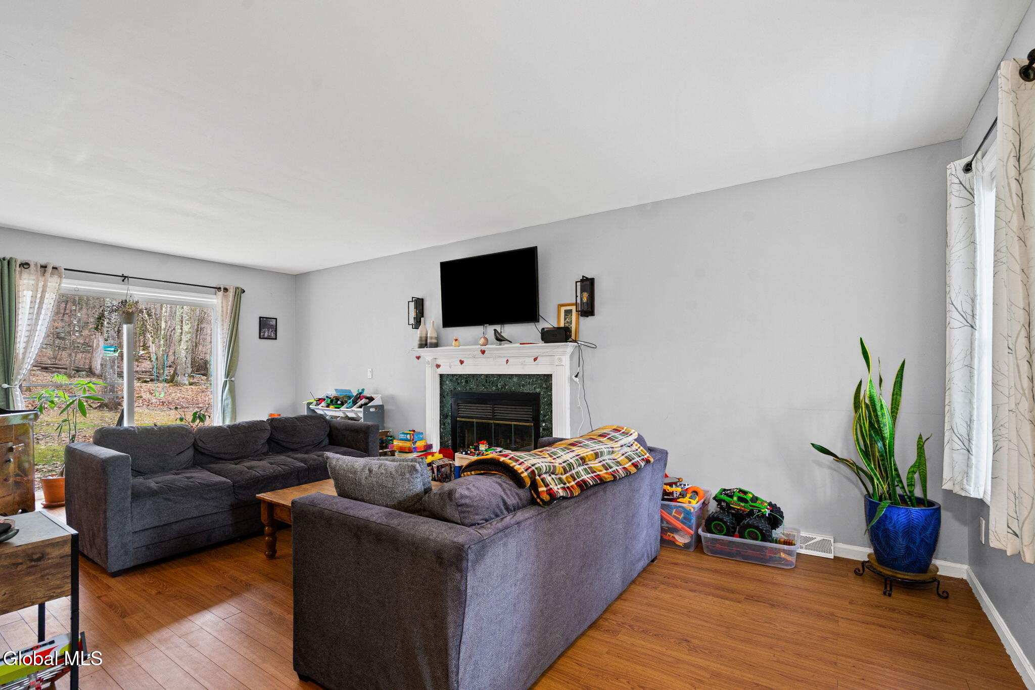 186 W Hand Hill Road East Nassau NY 12062