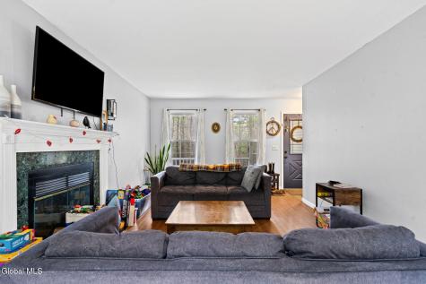 186 W Hand Hill Road East Nassau NY 12062