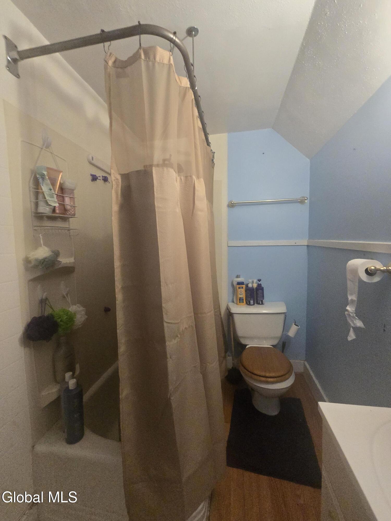 5 Cummings Avenue Johnstown NY 12095