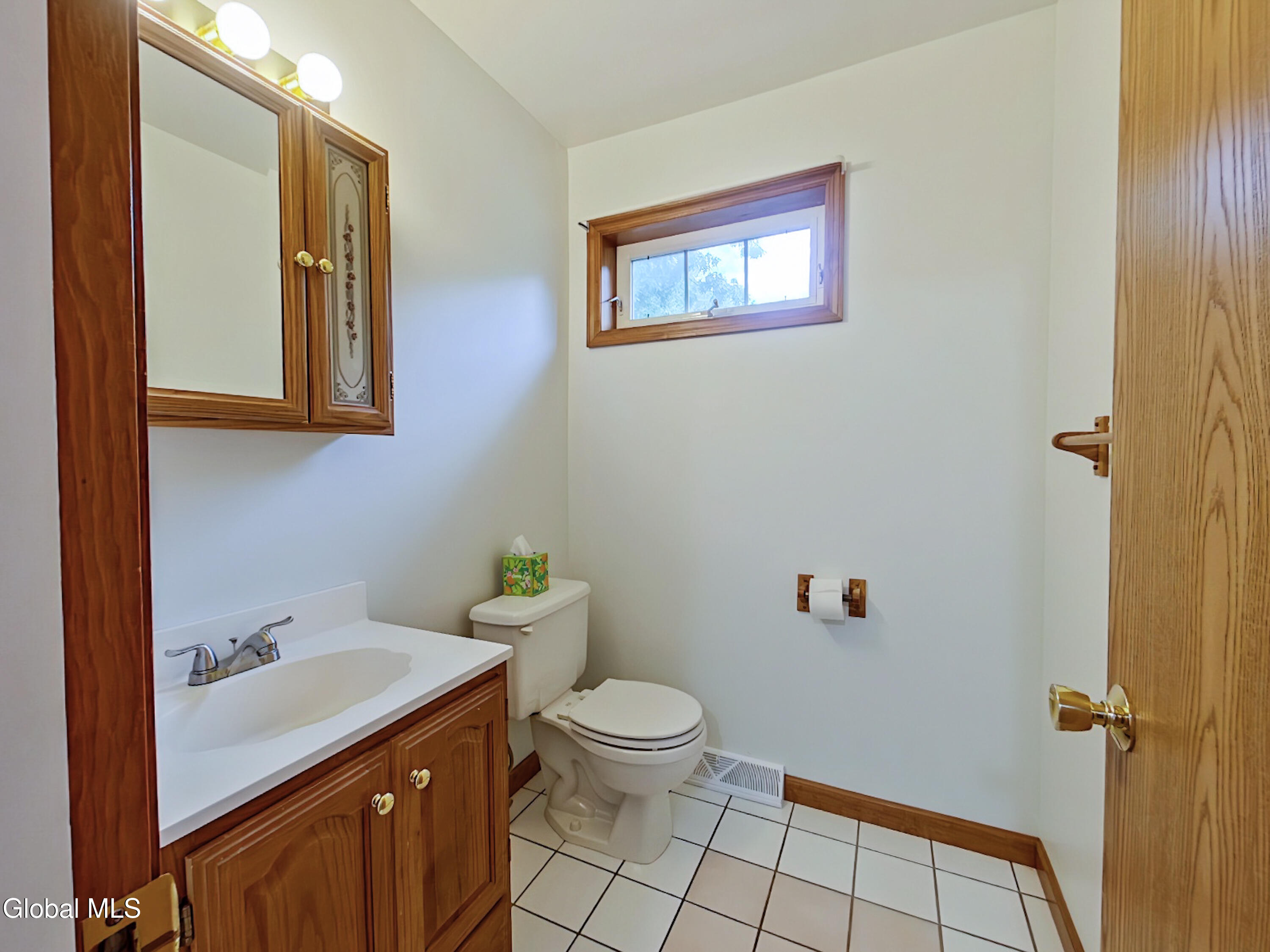 6 Aberdeen Way Gansevoort NY 12831