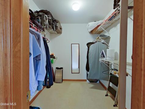 6 Aberdeen Way Gansevoort NY 12831