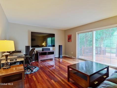 6 Aberdeen Way Gansevoort NY 12831