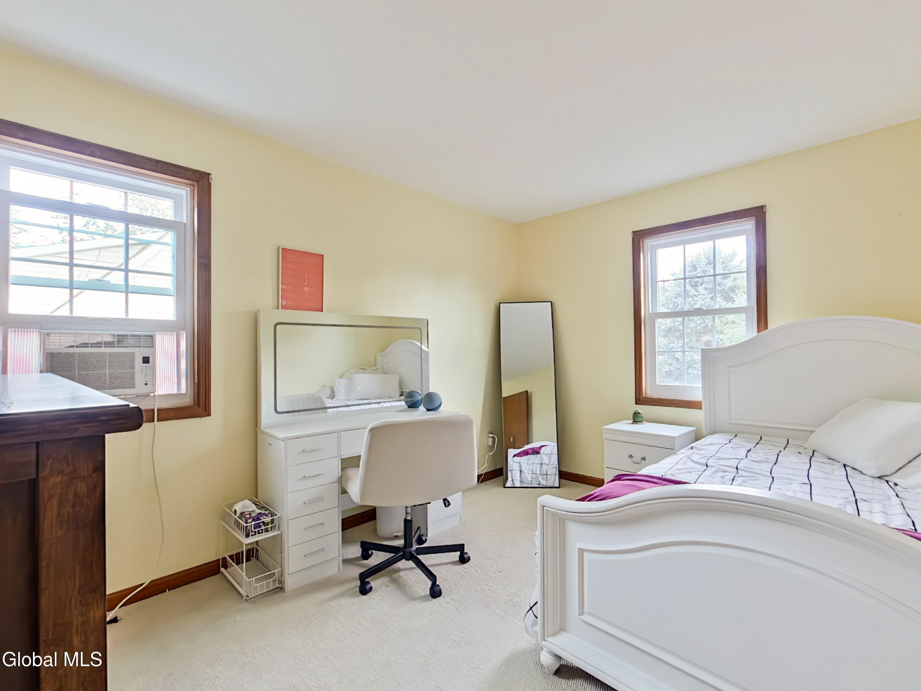 6 Aberdeen Way Gansevoort NY 12831