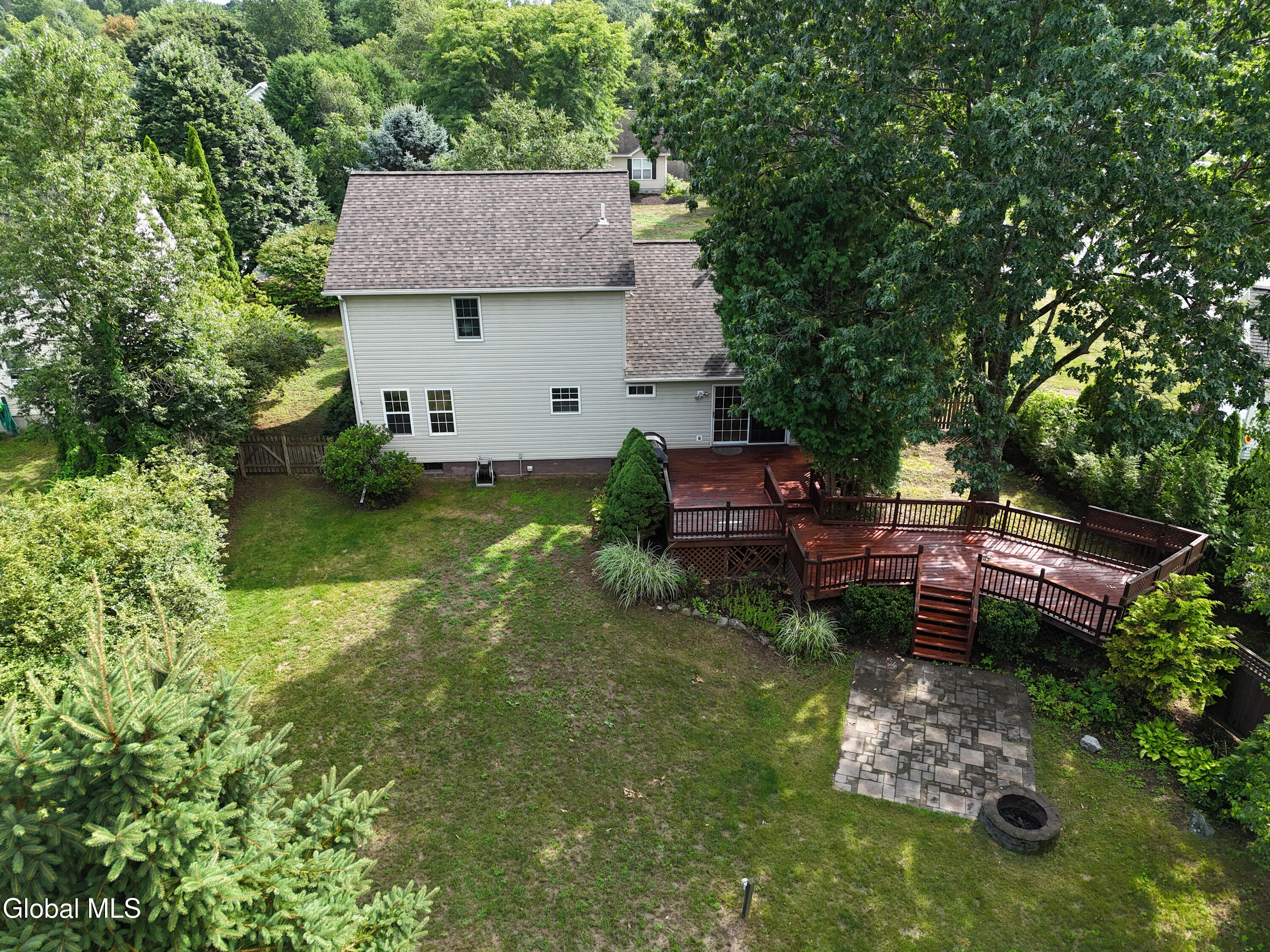6 Aberdeen Way Gansevoort NY 12831