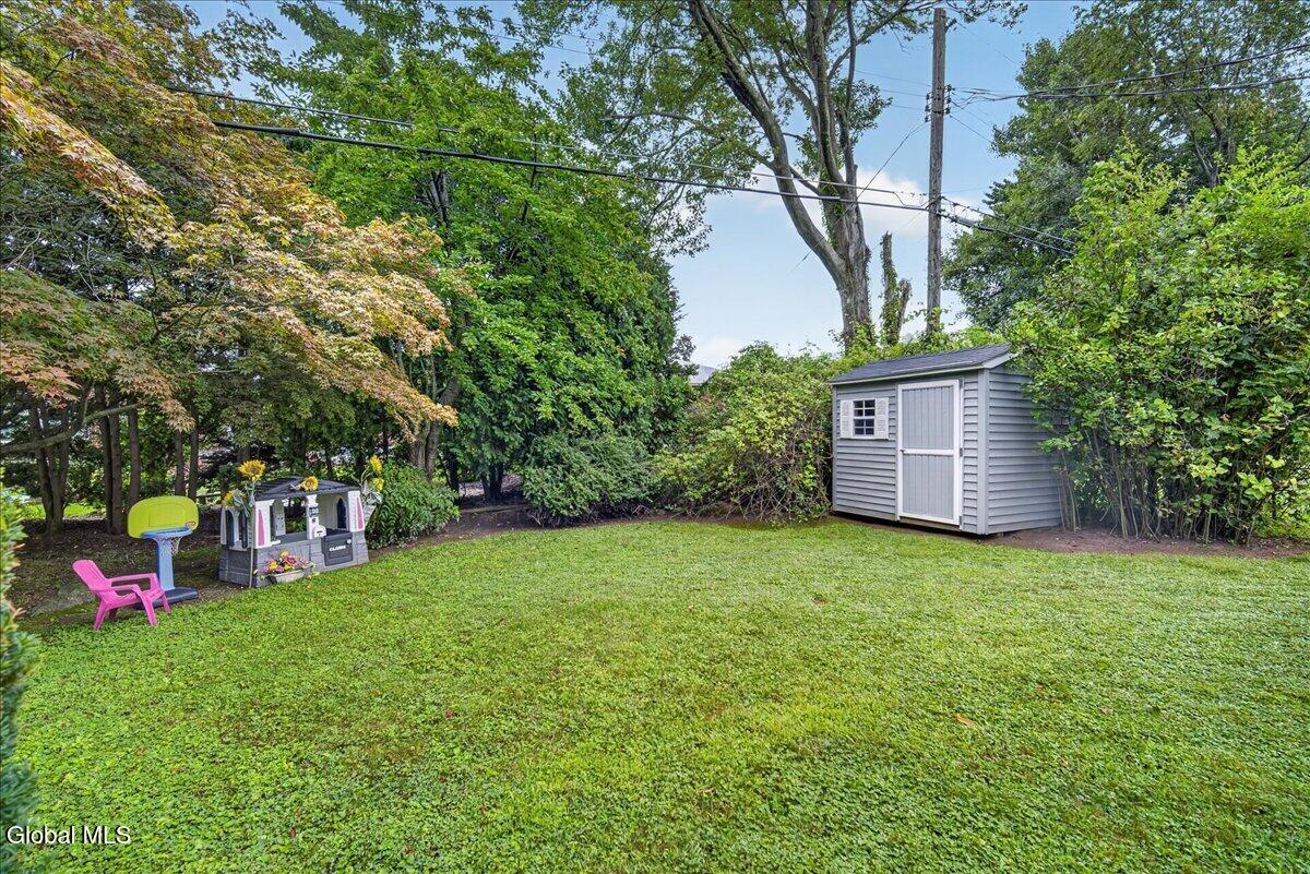 240 Davis Avenue Albany NY 12208
