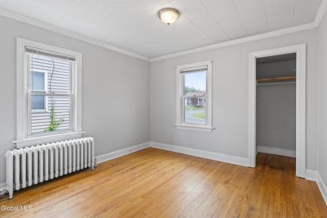 14 Woodside Avenue Colonie NY 12205