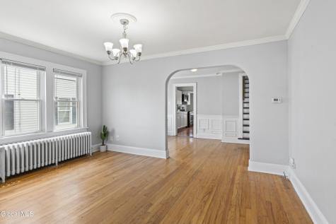 14 Woodside Avenue Colonie NY 12205