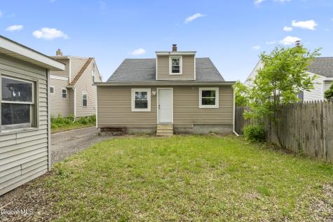 14 Woodside Avenue Colonie NY 12205