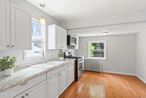 14 Woodside Avenue Colonie NY 12205