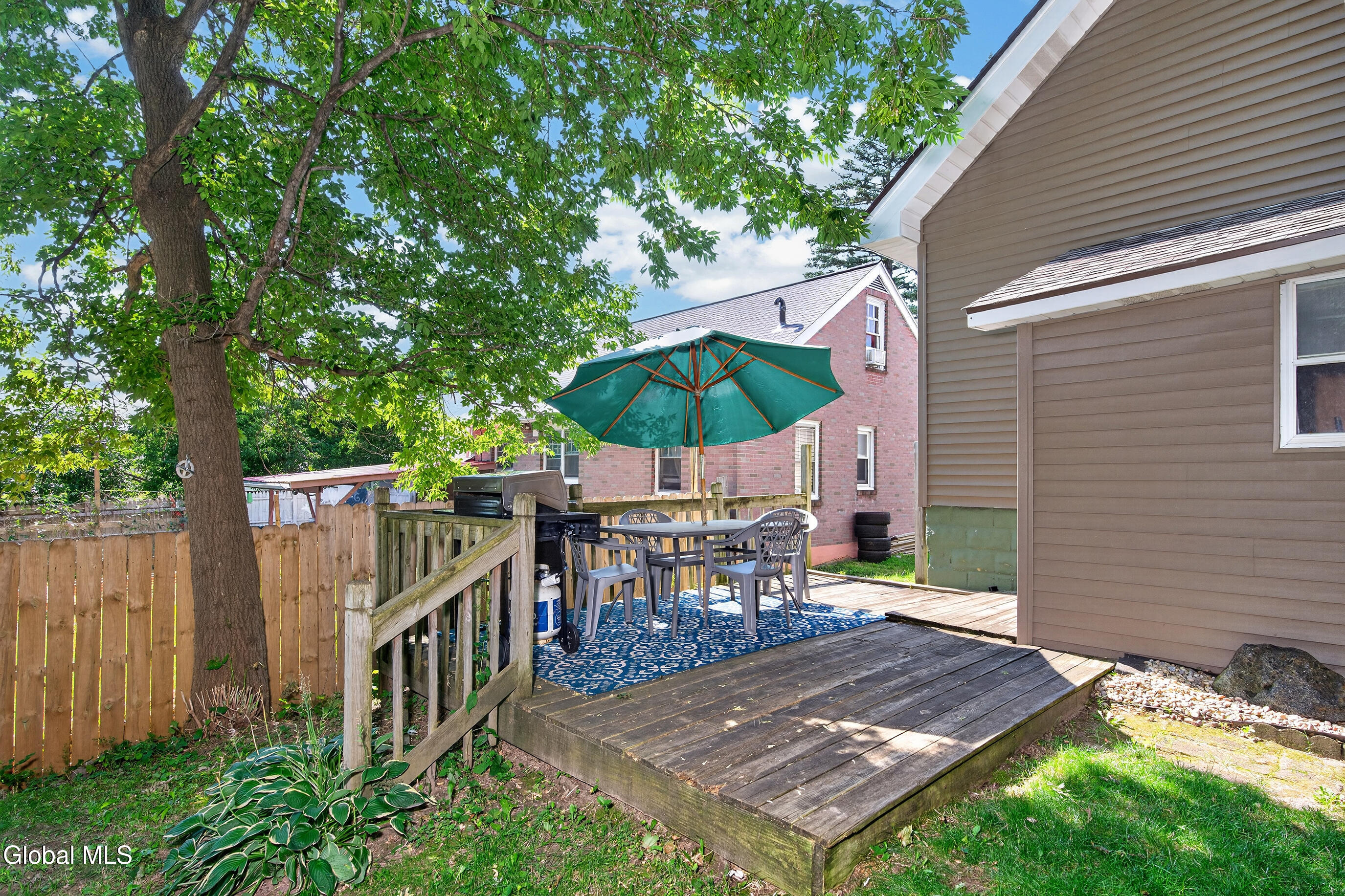 42 Jackson Avenue Schenectady NY 12304