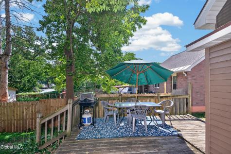 42 Jackson Avenue Schenectady NY 12304