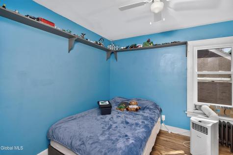 42 Jackson Avenue Schenectady NY 12304