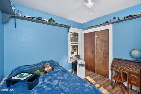 42 Jackson Avenue Schenectady NY 12304