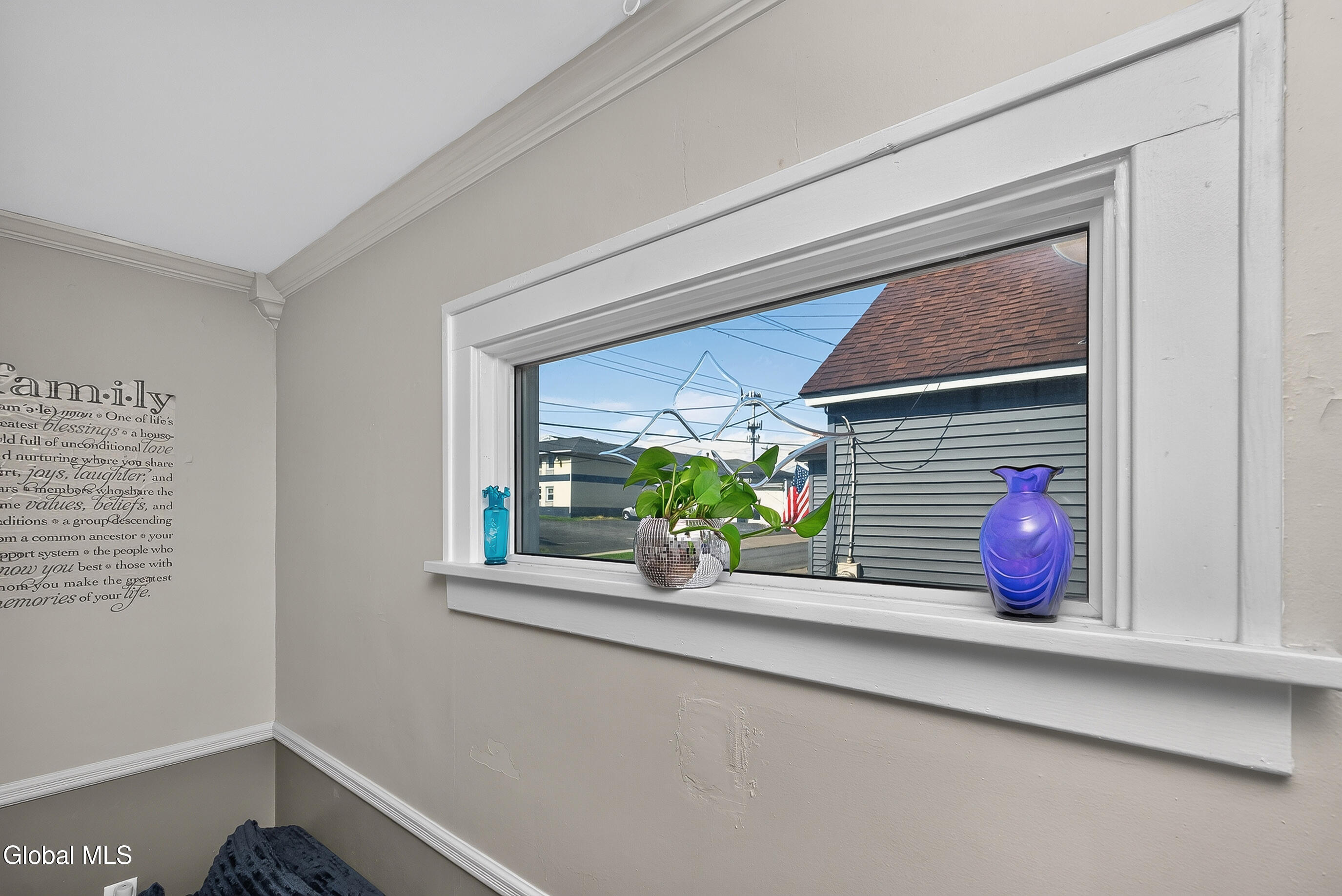 42 Jackson Avenue Schenectady NY 12304