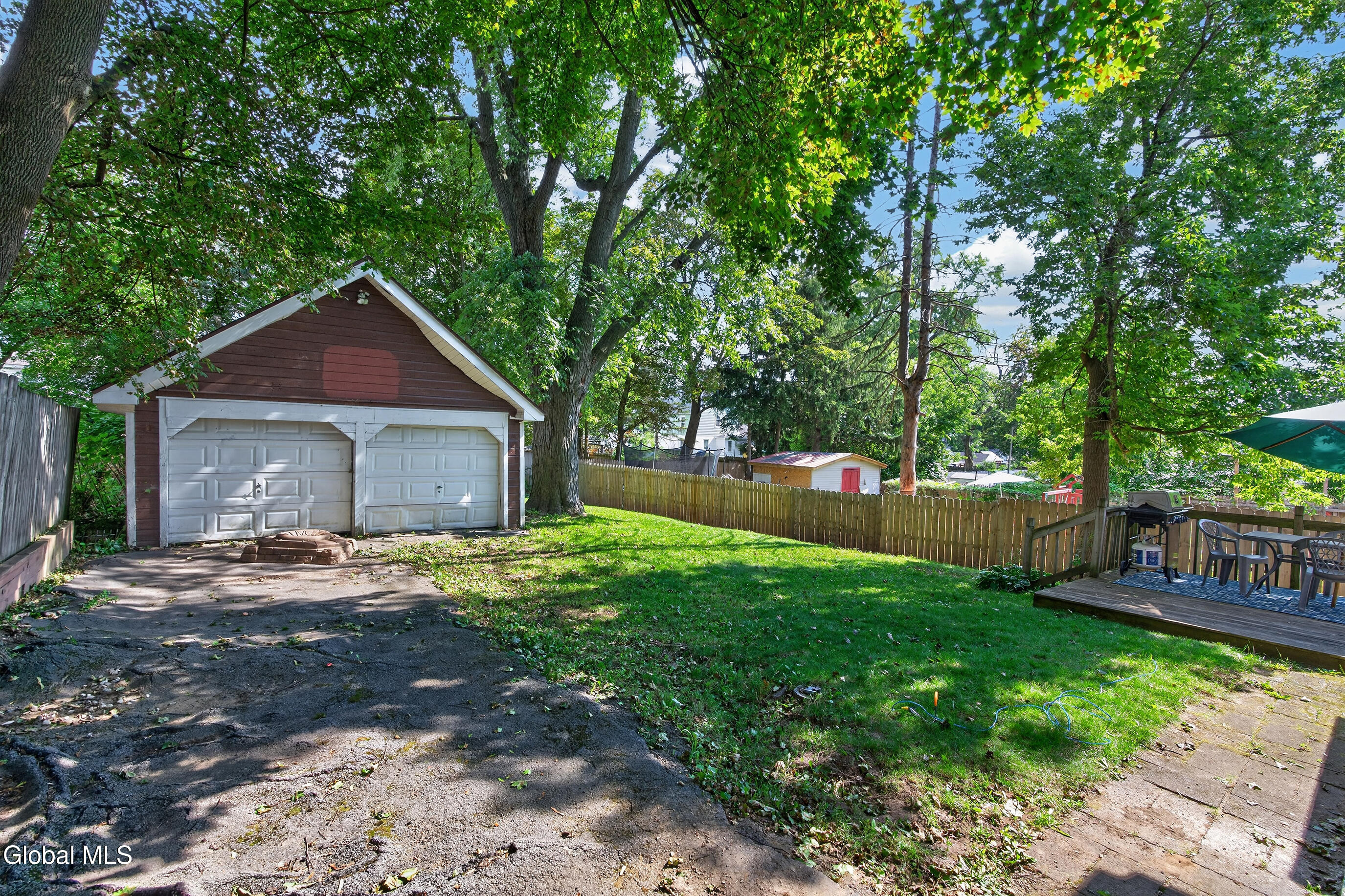 42 Jackson Avenue Schenectady NY 12304