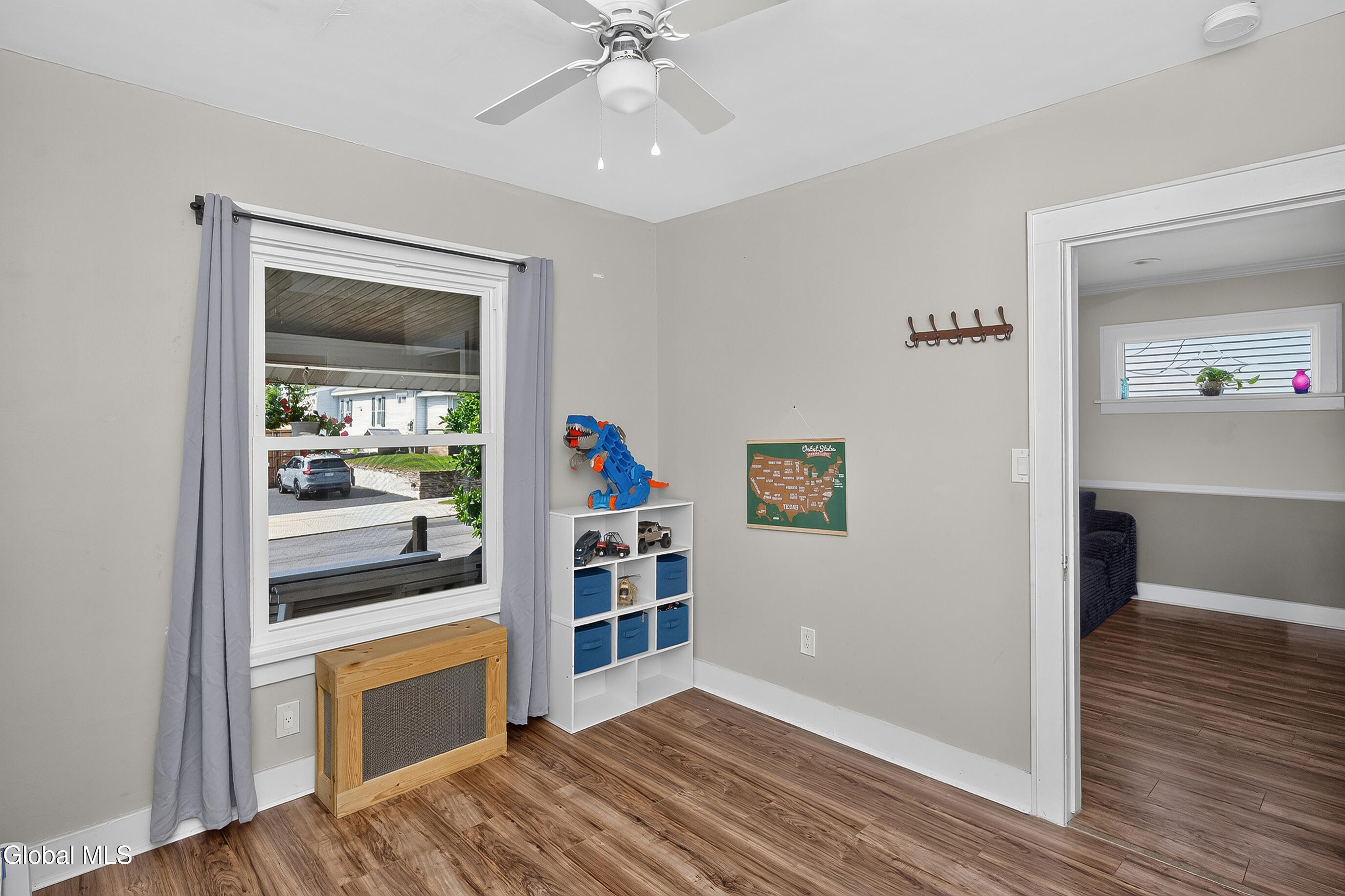 42 Jackson Avenue Schenectady NY 12304
