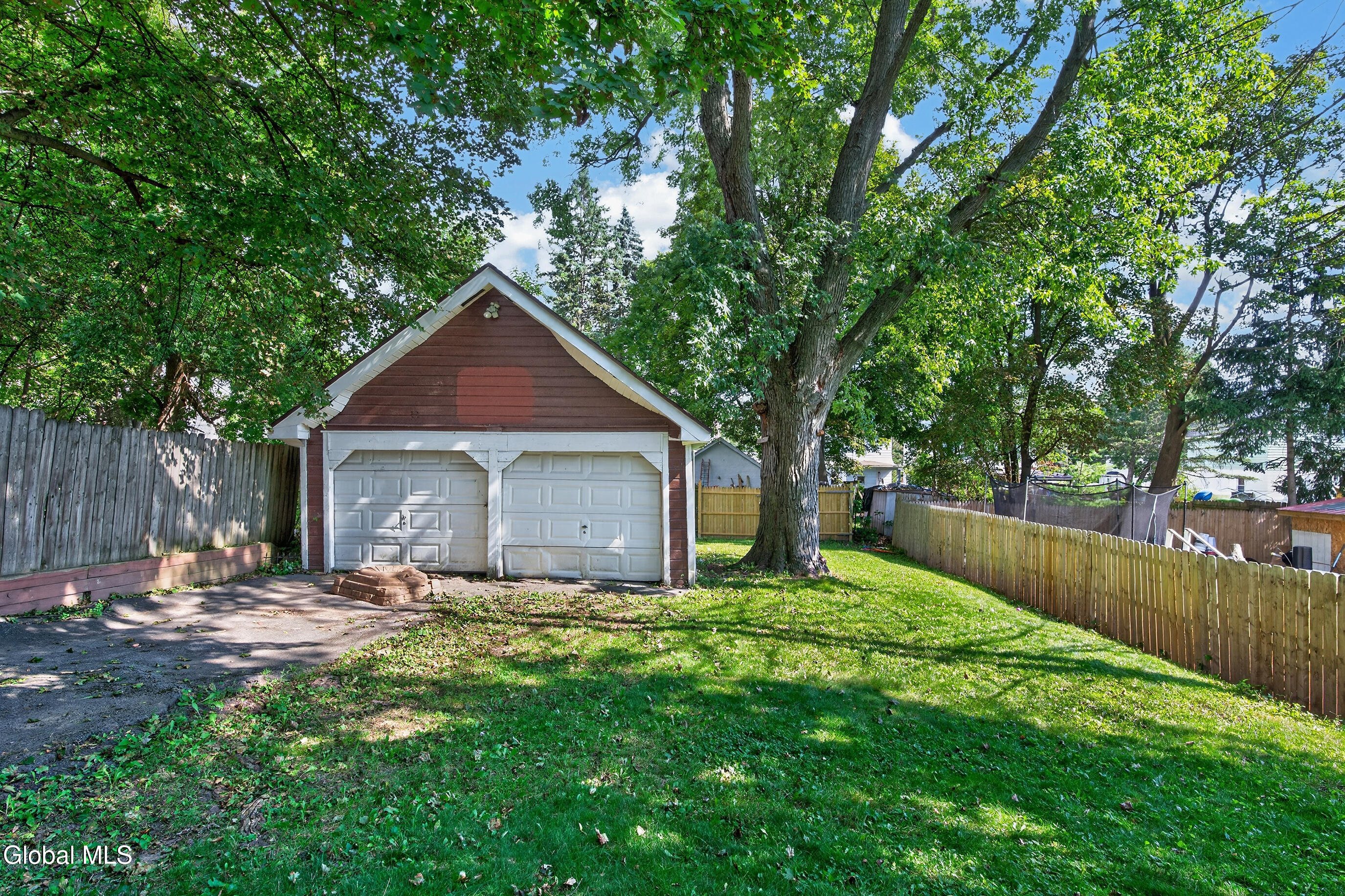 42 Jackson Avenue Schenectady NY 12304