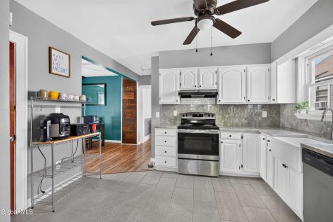 42 Jackson Avenue Schenectady NY 12304