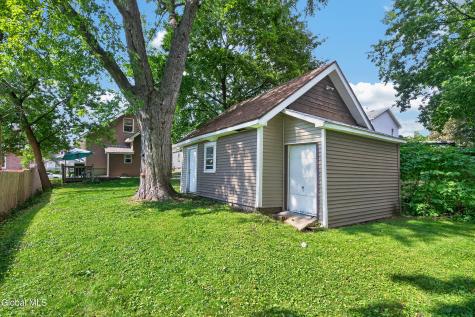 42 Jackson Avenue Schenectady NY 12304