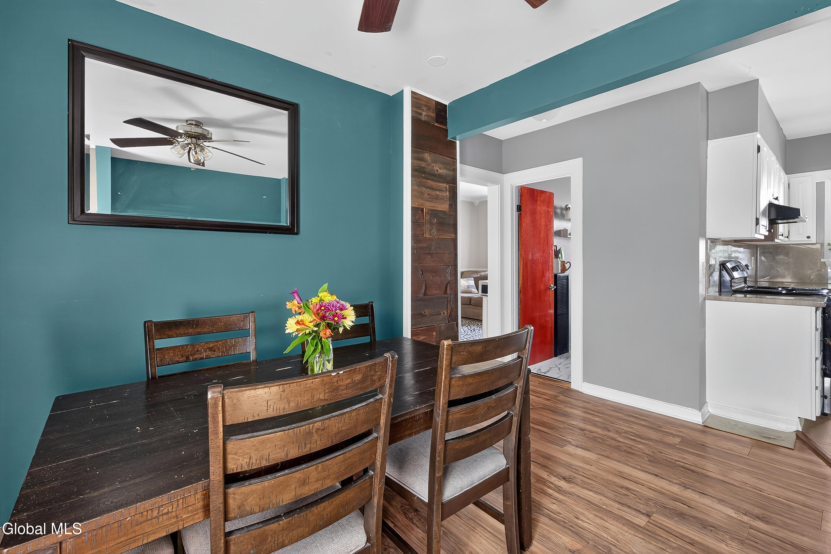42 Jackson Avenue Schenectady NY 12304