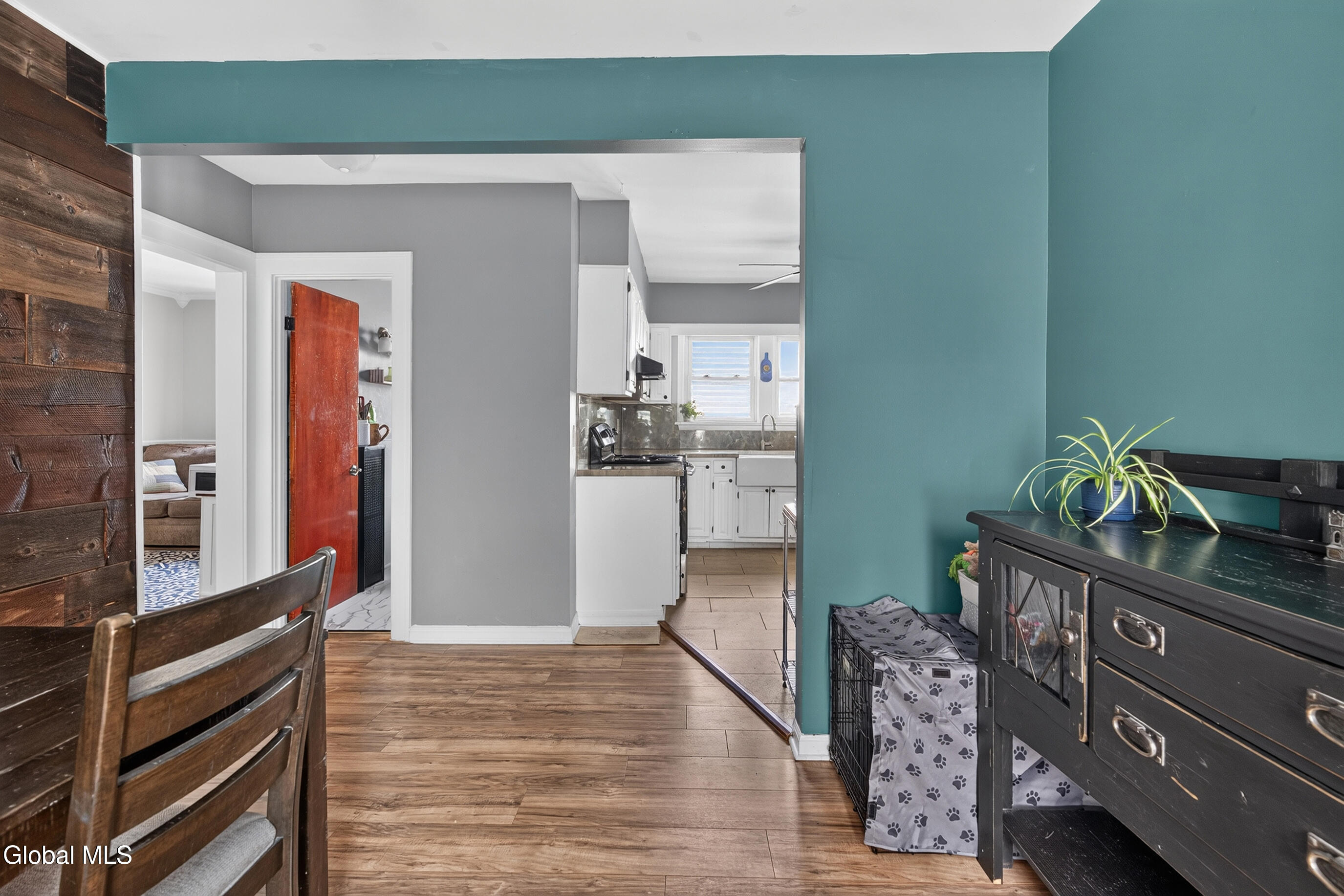42 Jackson Avenue Schenectady NY 12304