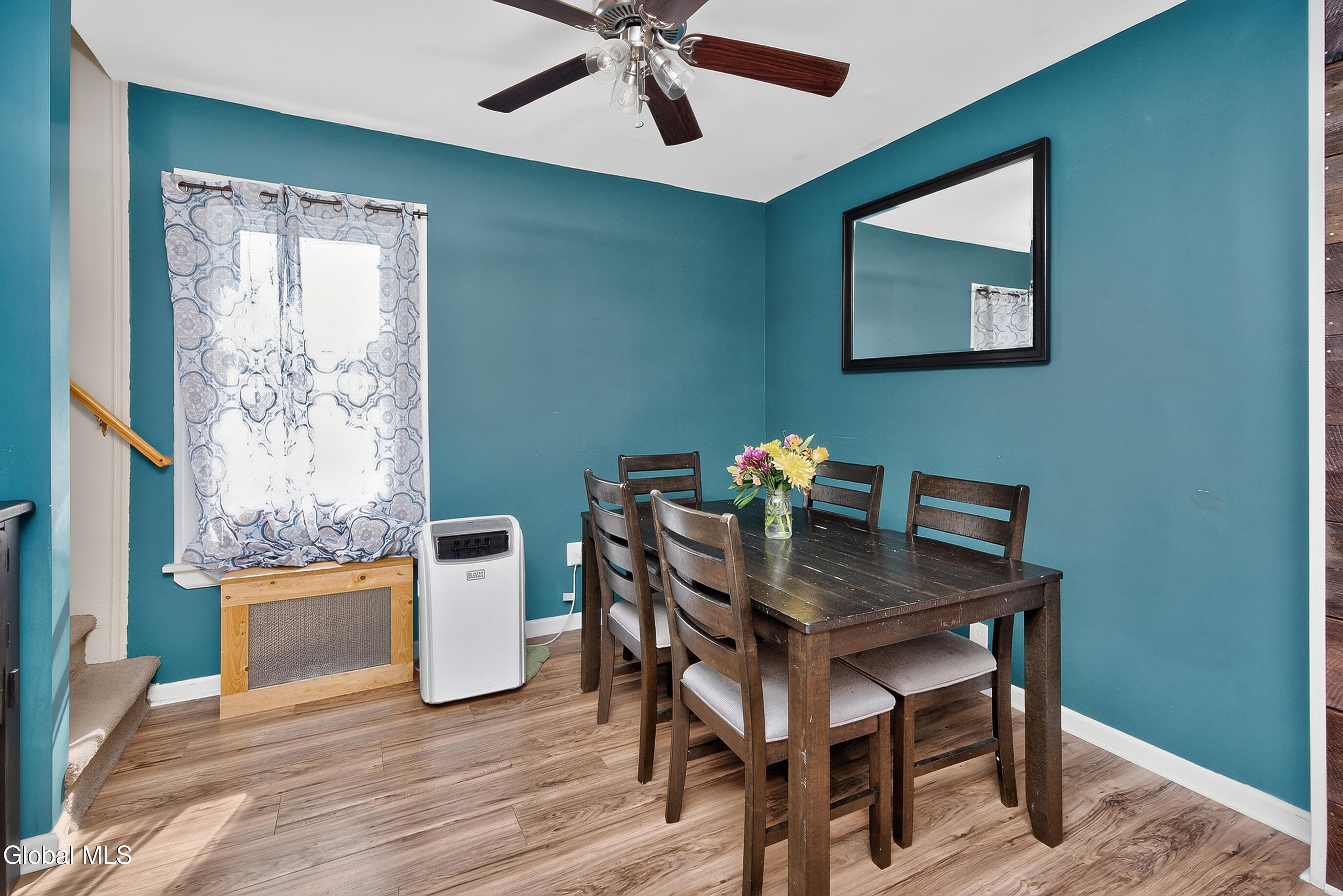 42 Jackson Avenue Schenectady NY 12304
