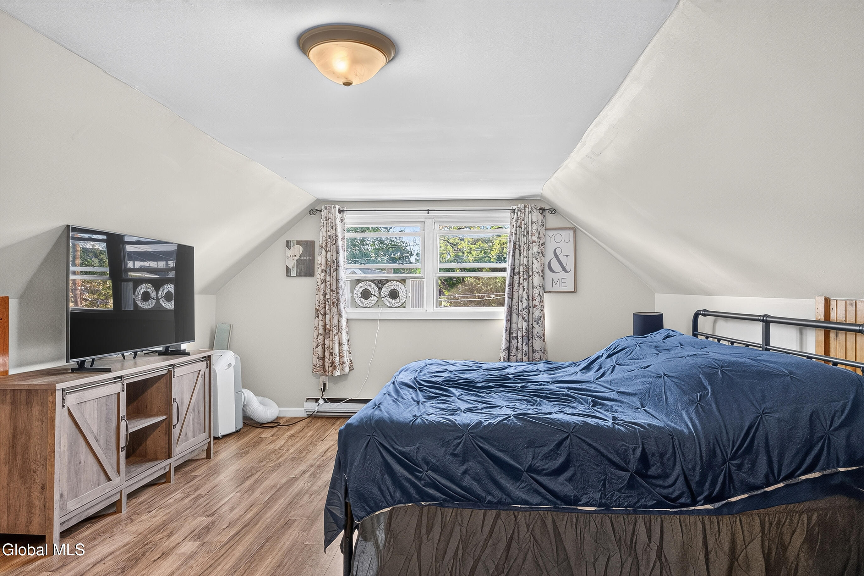 42 Jackson Avenue Schenectady NY 12304