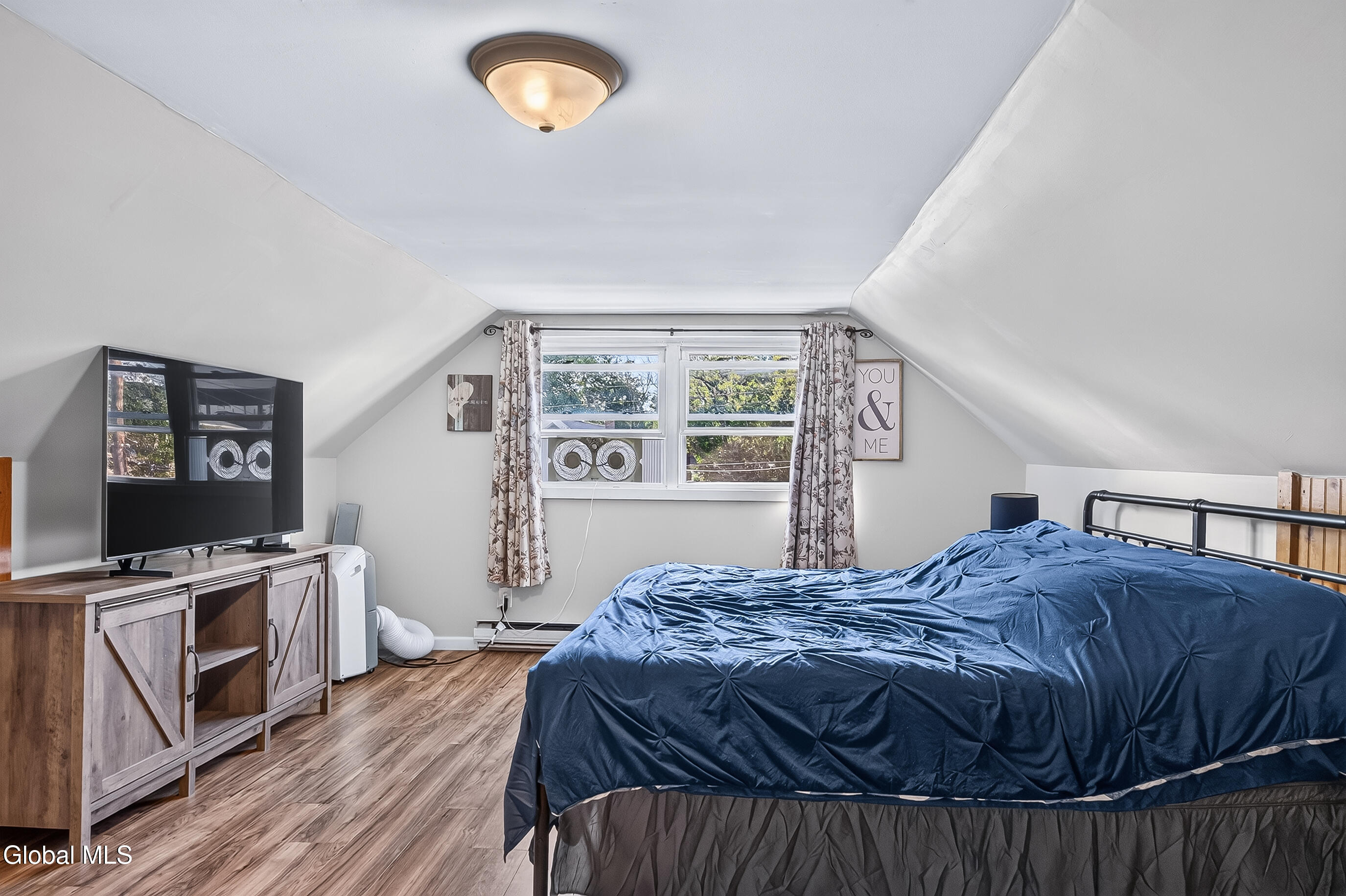 42 Jackson Avenue Schenectady NY 12304