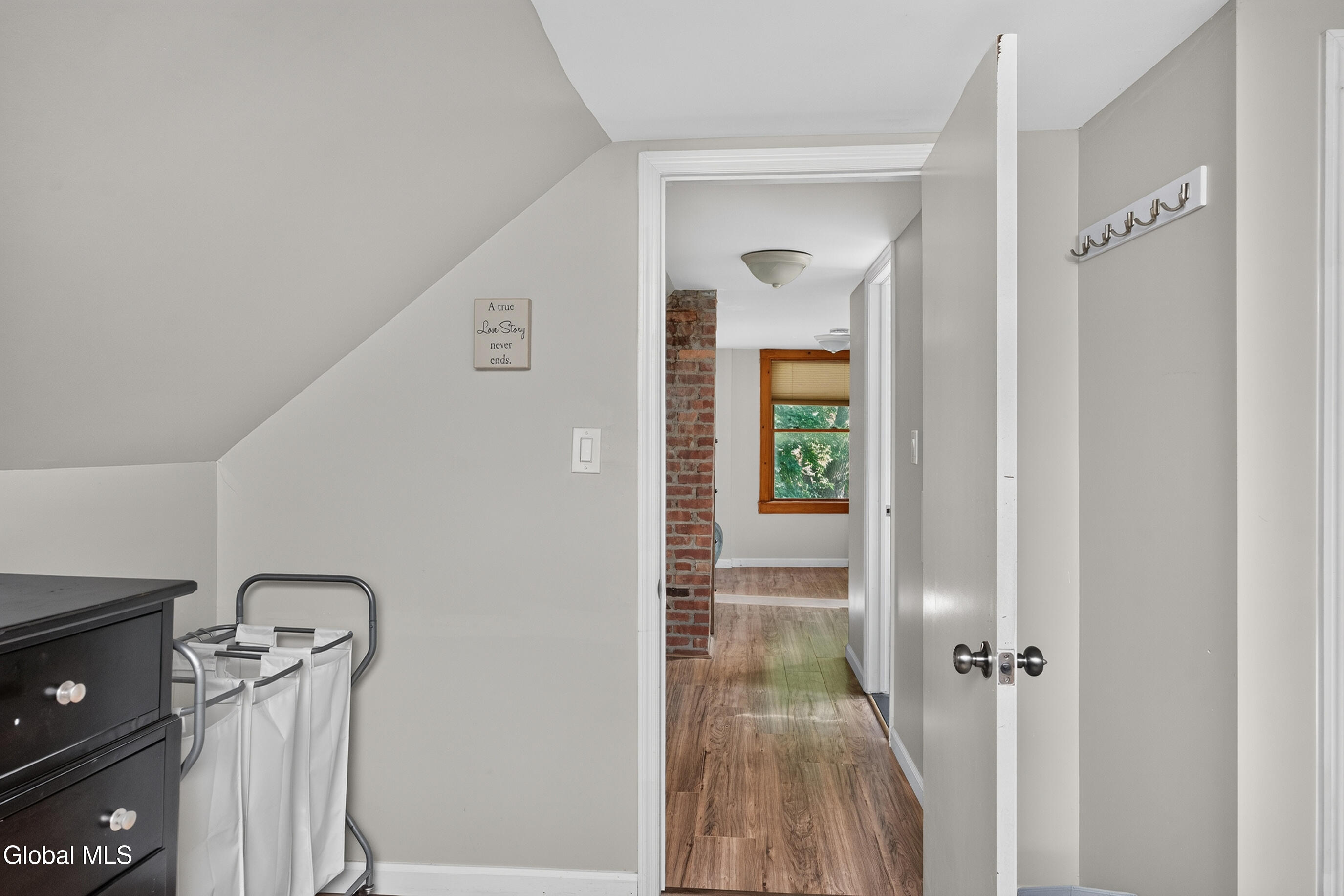 42 Jackson Avenue Schenectady NY 12304