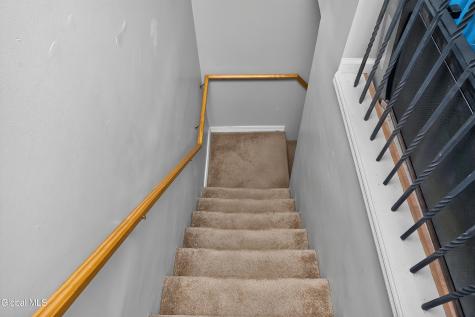 42 Jackson Avenue Schenectady NY 12304