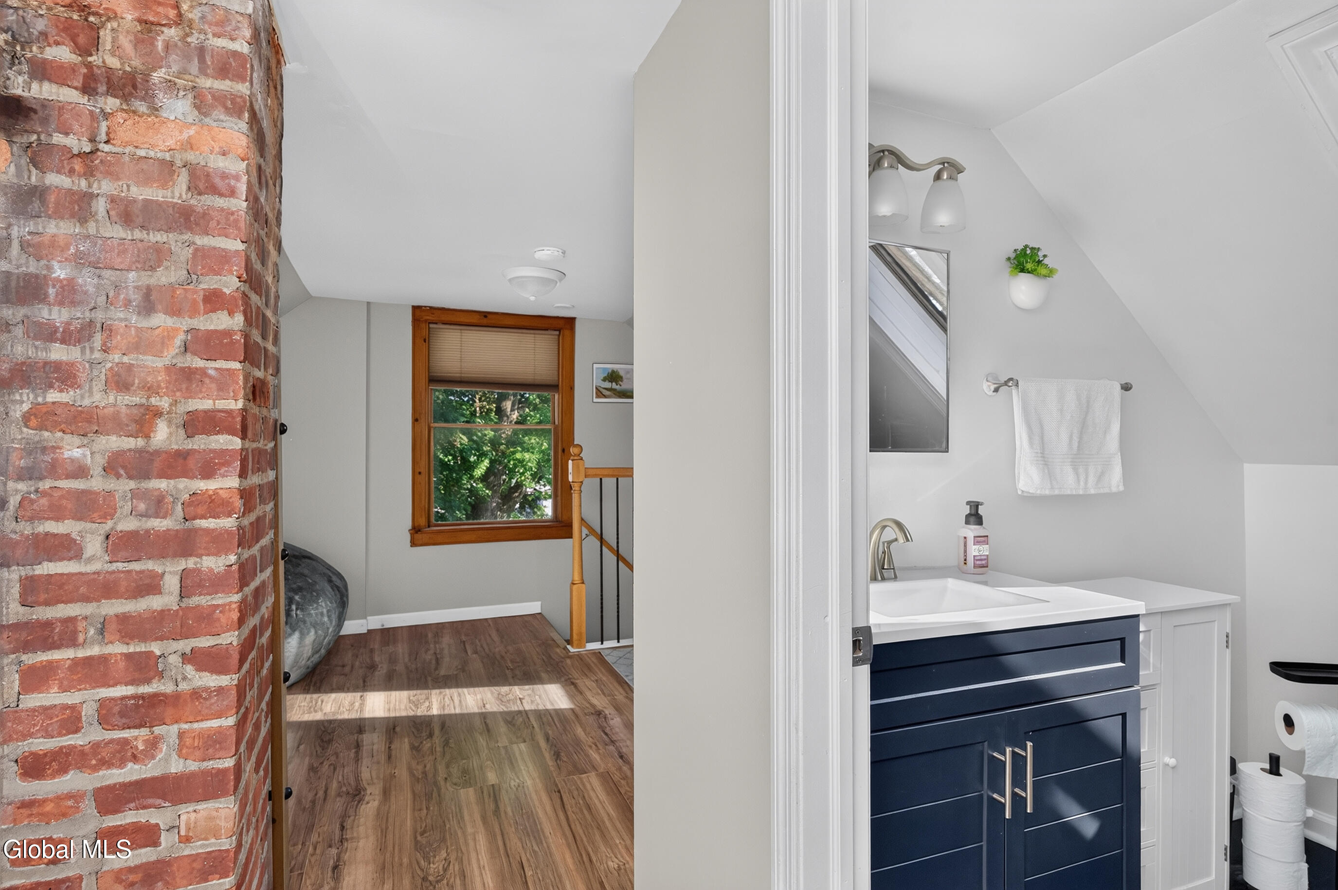42 Jackson Avenue Schenectady NY 12304