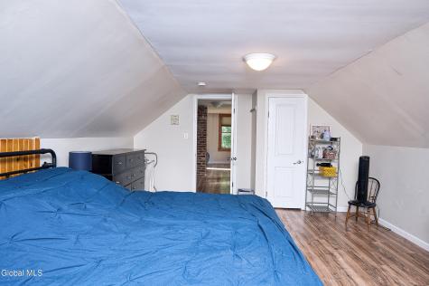 42 Jackson Avenue Schenectady NY 12304