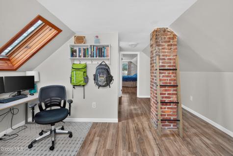 42 Jackson Avenue Schenectady NY 12304