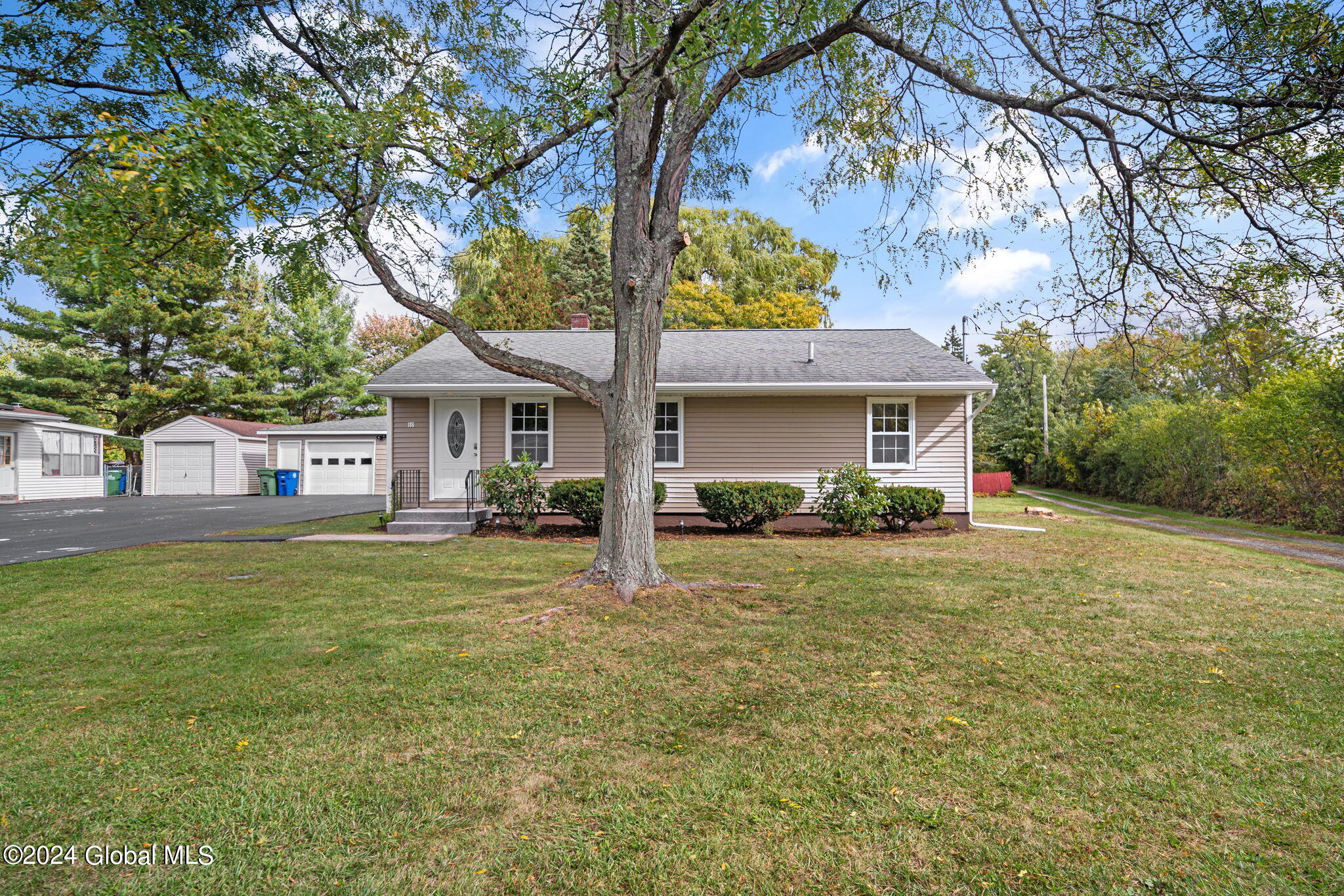 186 Berkley Avenue Cohoes NY 12047