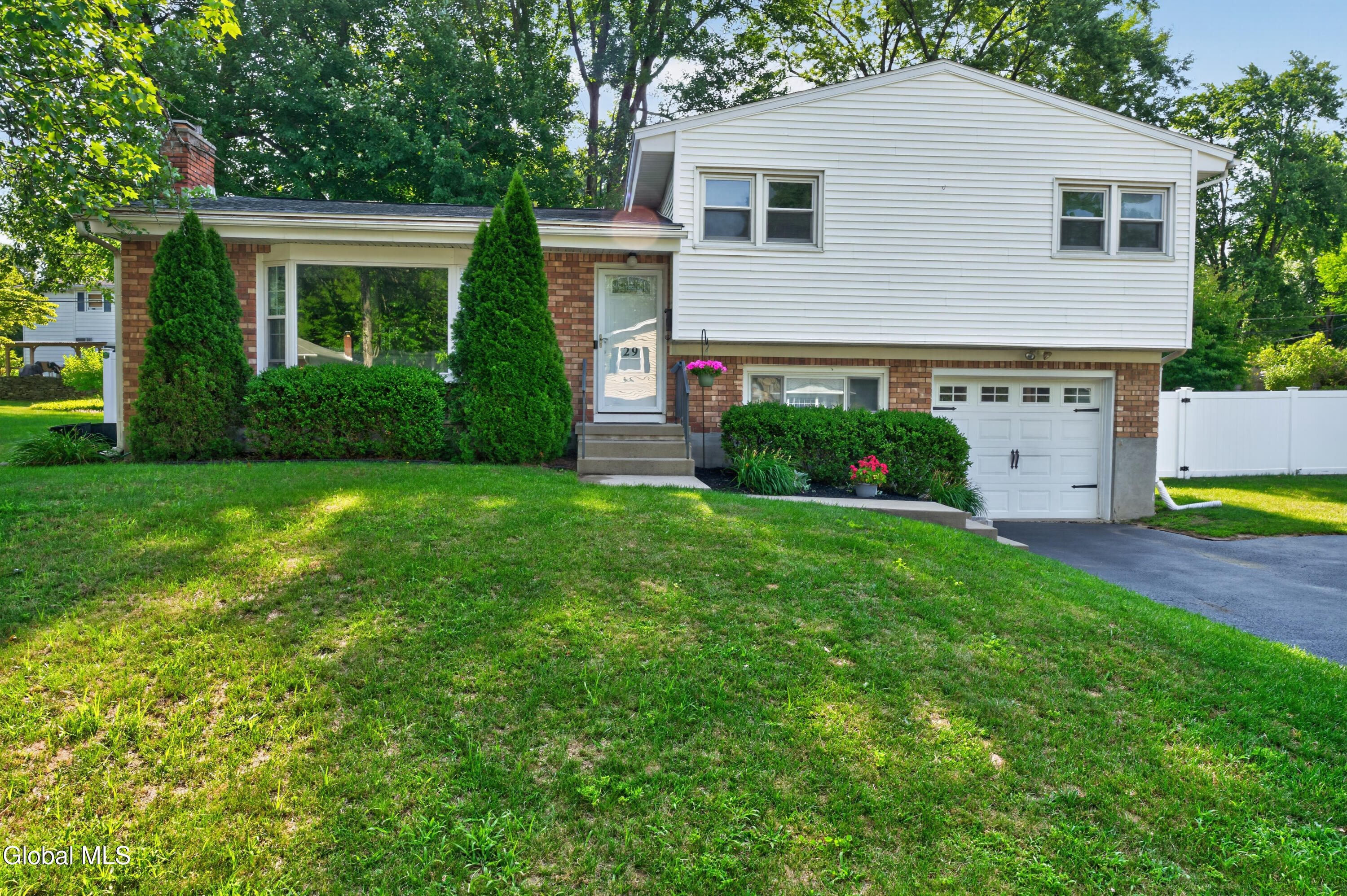 29 Brookwood Drive Latham NY 12110