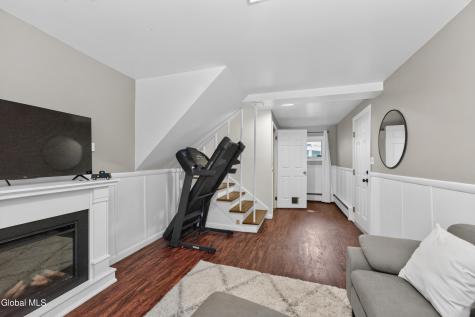 29 Brookwood Drive Latham NY 12110