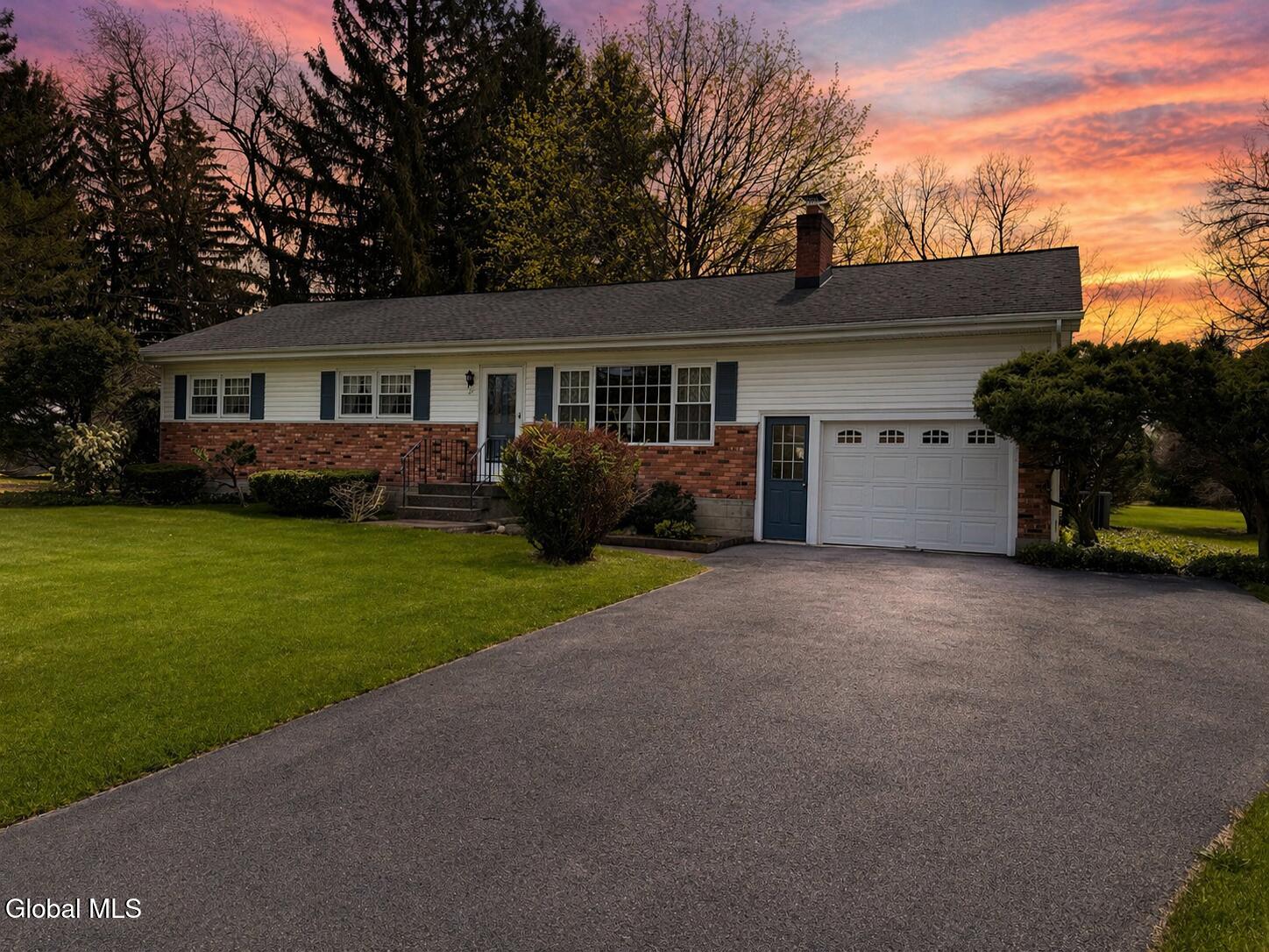 17 Plaid Place Clifton Park NY 12065