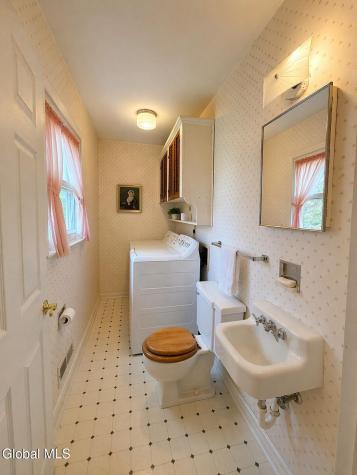 17 Plaid Place Clifton Park NY 12065