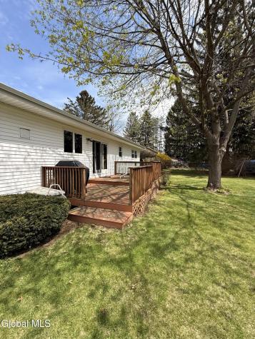 17 Plaid Place Clifton Park NY 12065