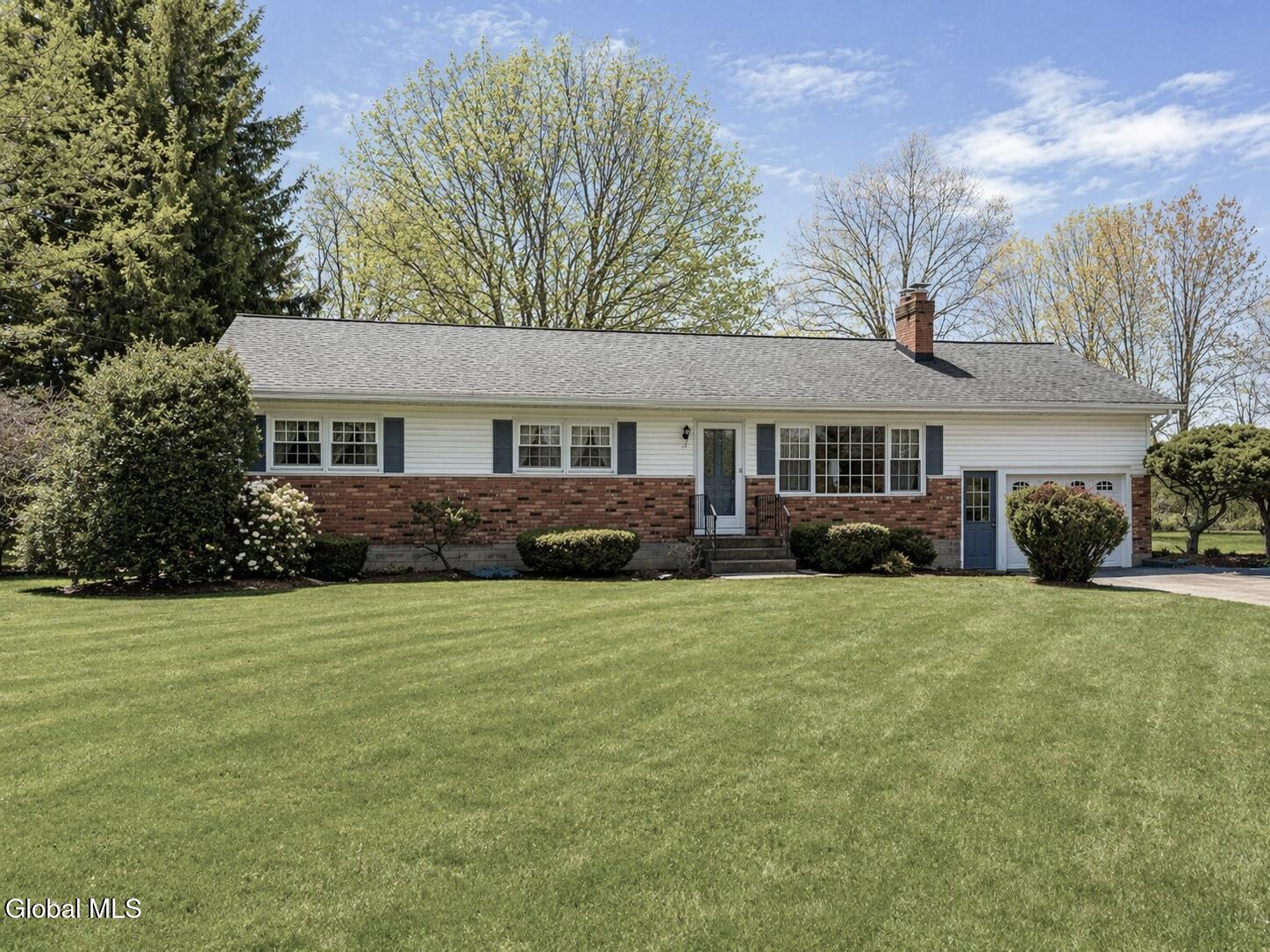 17 Plaid Place Clifton Park NY 12065