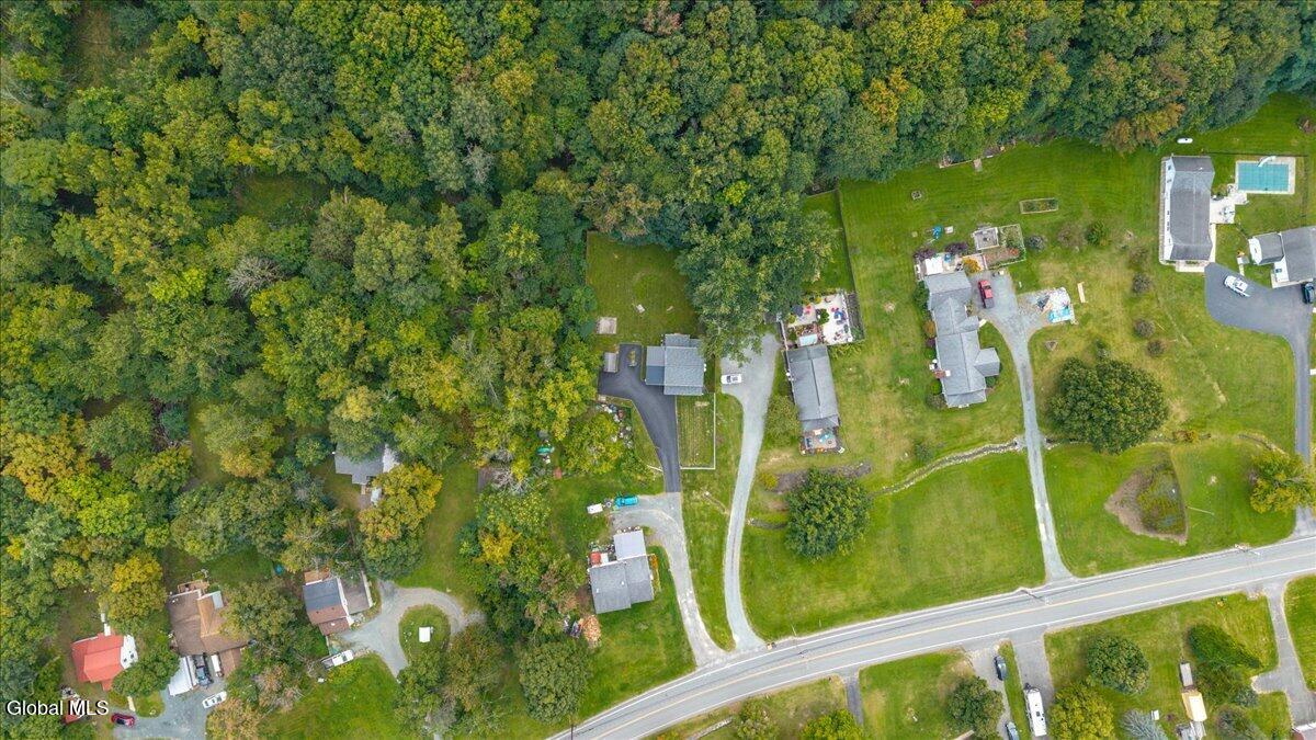 84 Plank Road Poestenkill NY 12140