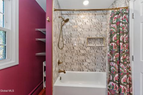 6 Luther Street Troy NY 12180