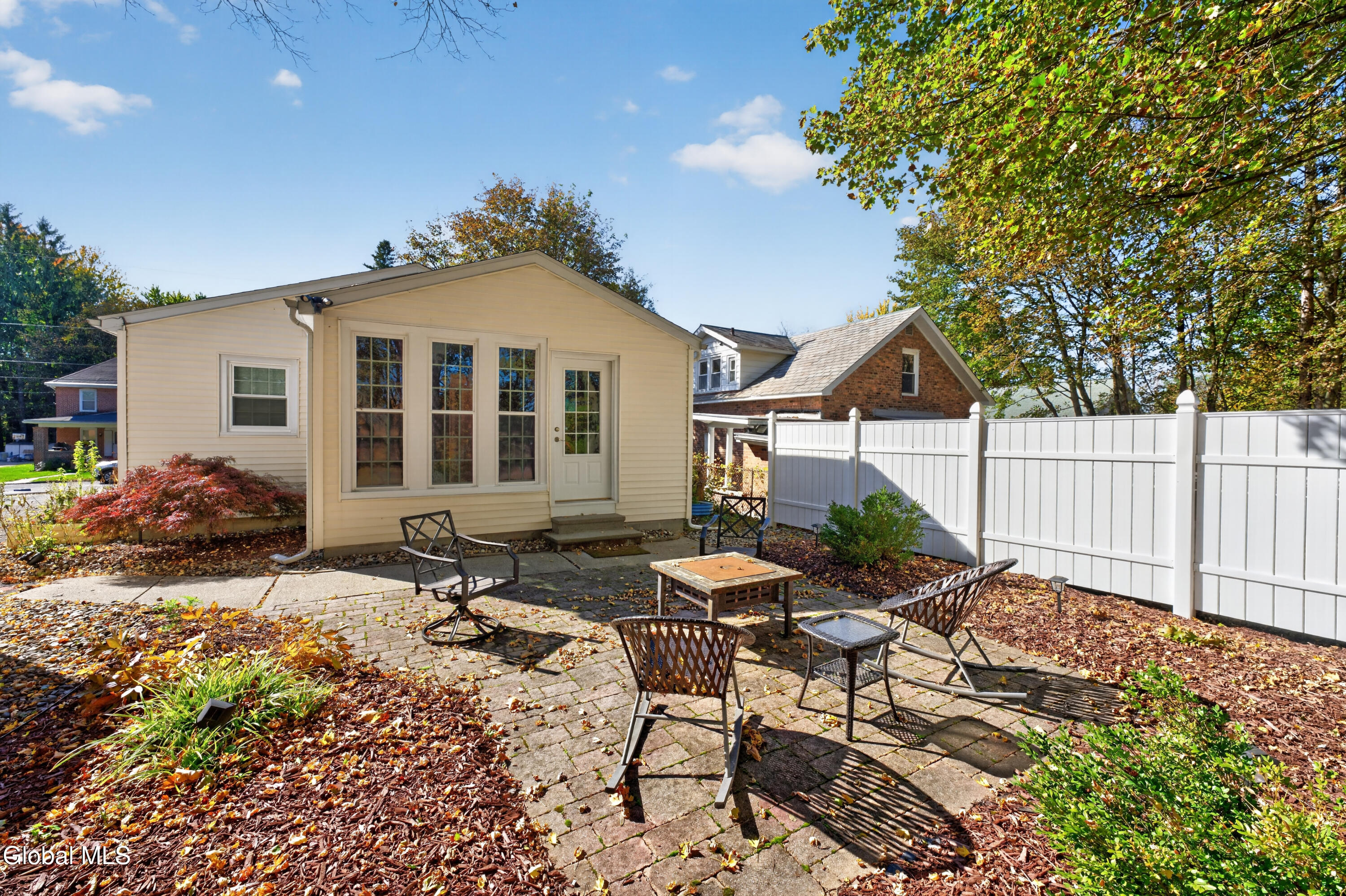 6 Luther Street Troy NY 12180