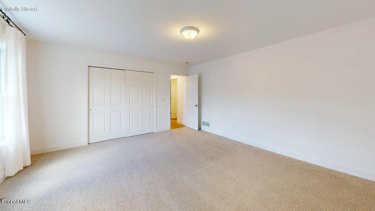 22 Wellington Court Clifton Park NY 12065